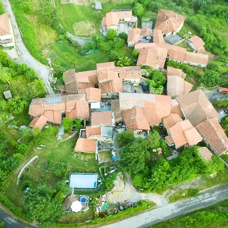 Borgo Di Quarazzana House For Large Groups Tuscany * Agnino