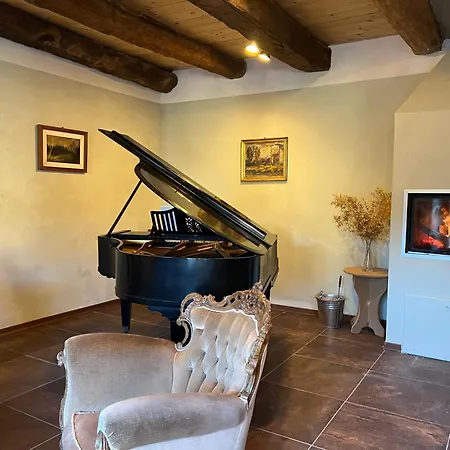 Prázdninový dům Borgo Di Quarazzana House For Large Groups Tuscany Agnino